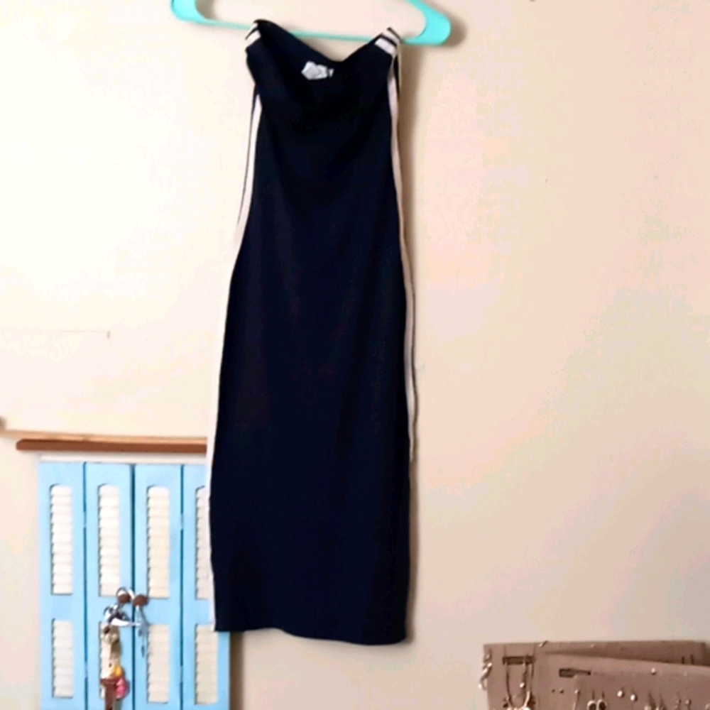 Blue strapless dress